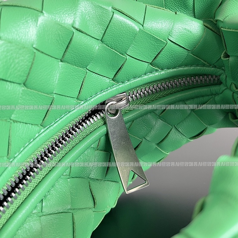 보테가베네타호보스몰 20260214-151908-007루.jpg