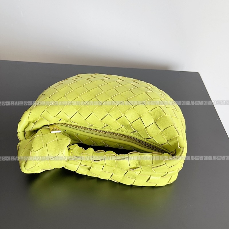 보테가베네타호보스몰 20260214-152044-007루.jpg