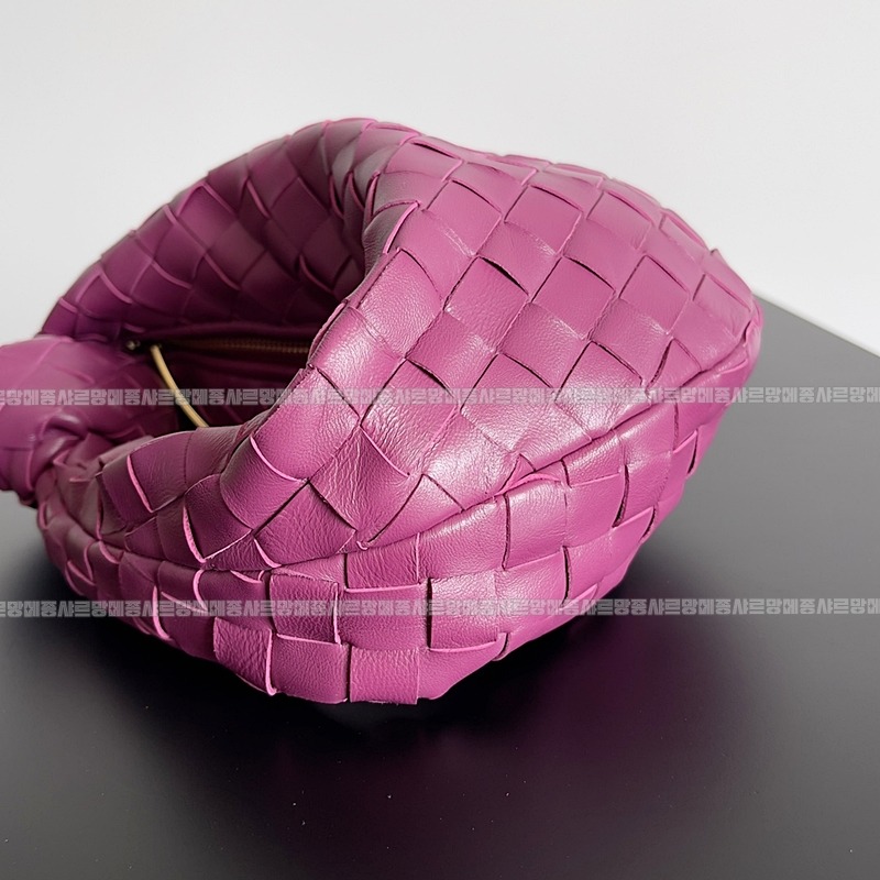 보테가베네타호보스몰 20260214-152250-003루.jpg