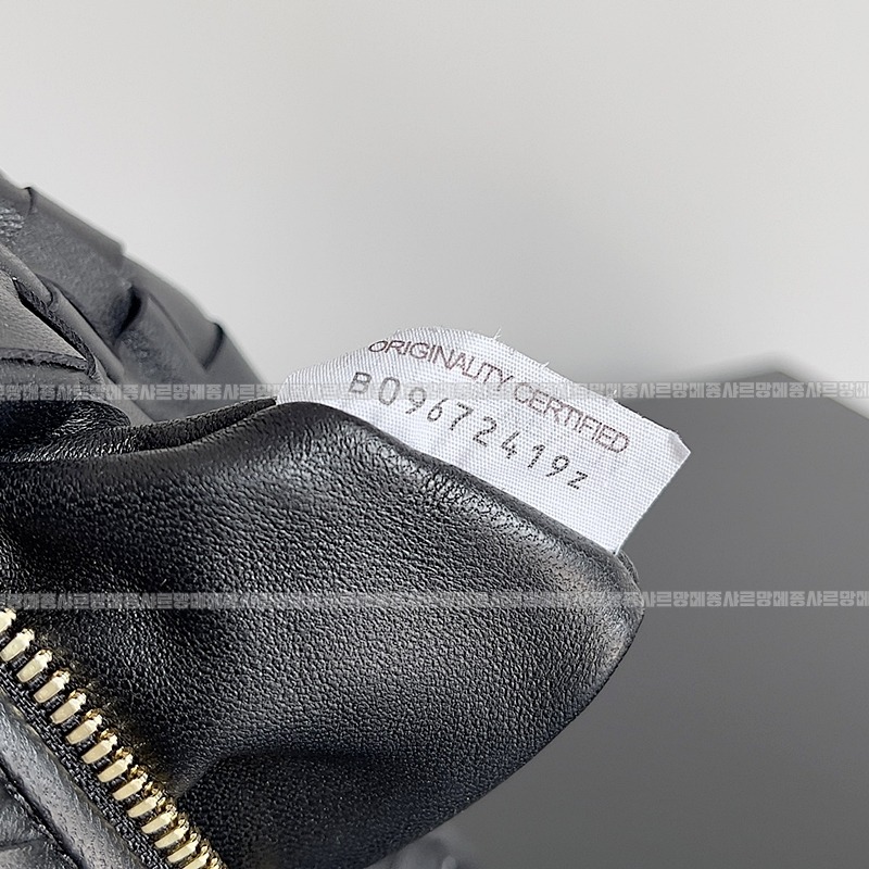 보테가베네타호보스몰 20260214-152432-007루.jpg