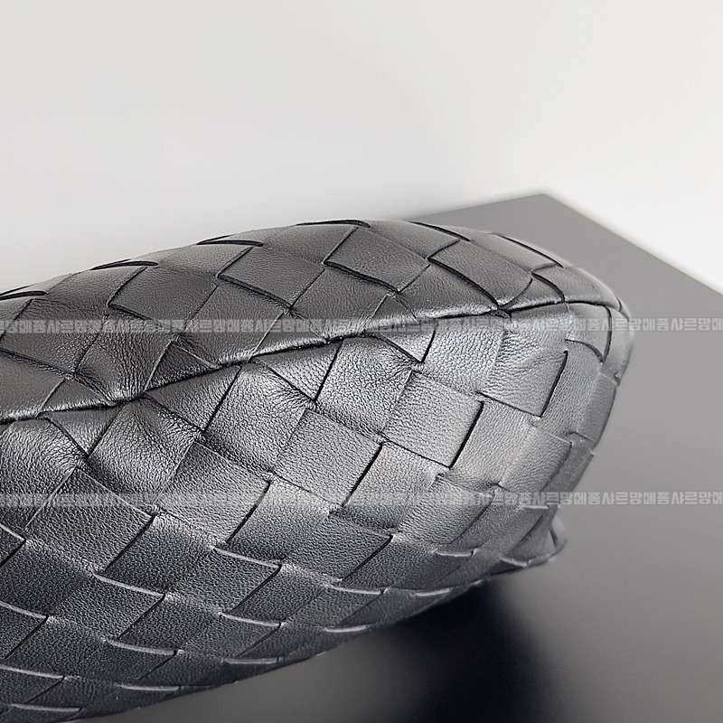 보테가베네타호보스몰 20260214-152432-008루.jpg