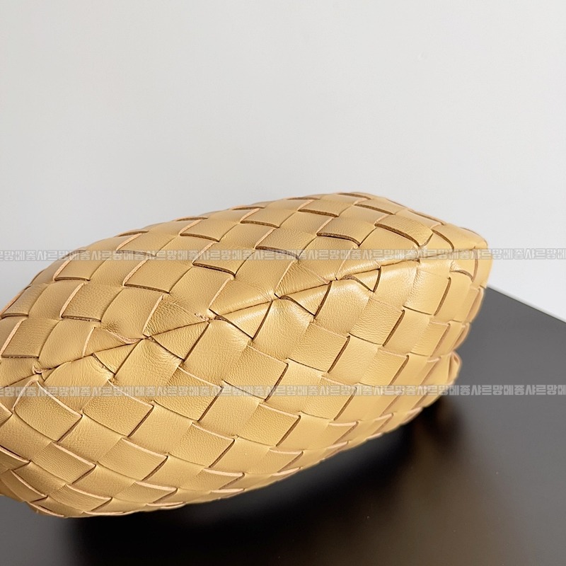 보테가베네타호보스몰 20260214-152927-005루.jpg