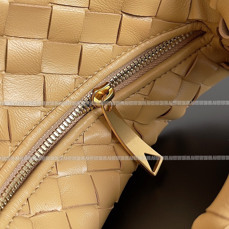 보테가베네타호보스몰 20260214-152928-009루.jpg