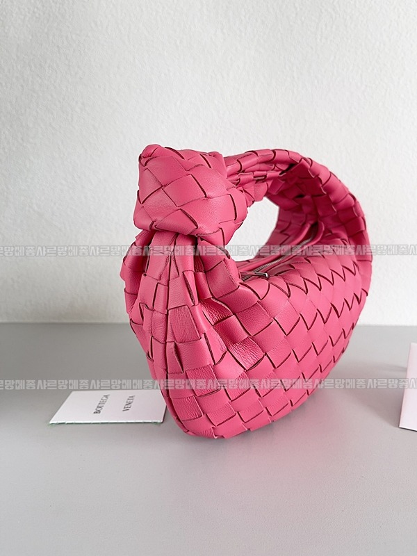 보테가베네타호보스몰 20260214-154930-002루.jpg