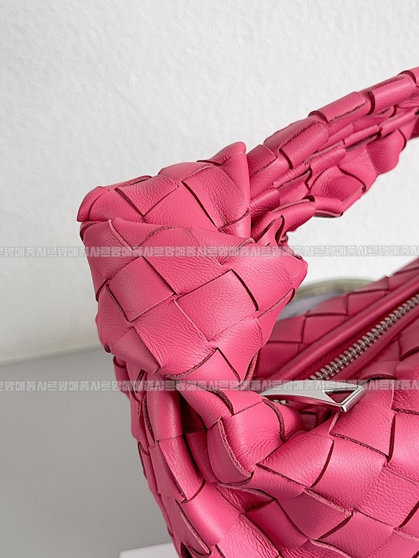 보테가베네타호보스몰 20260214-154931-008루.jpg