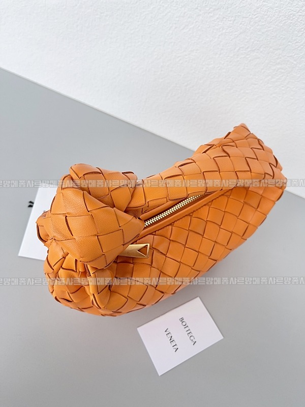 보테가베네타호보스몰 20260214-155931-005루.jpg