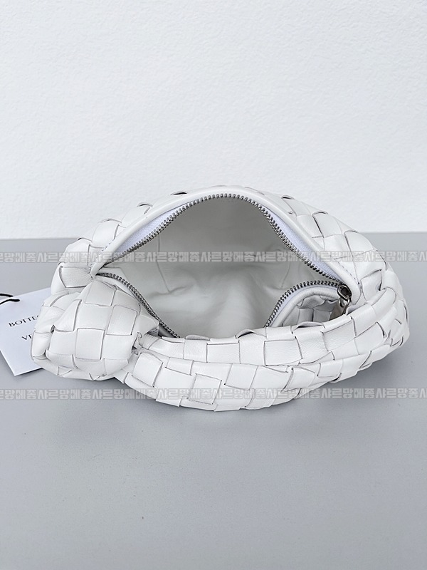 보테가베네타호보스몰 20260214-160205-009루.jpg