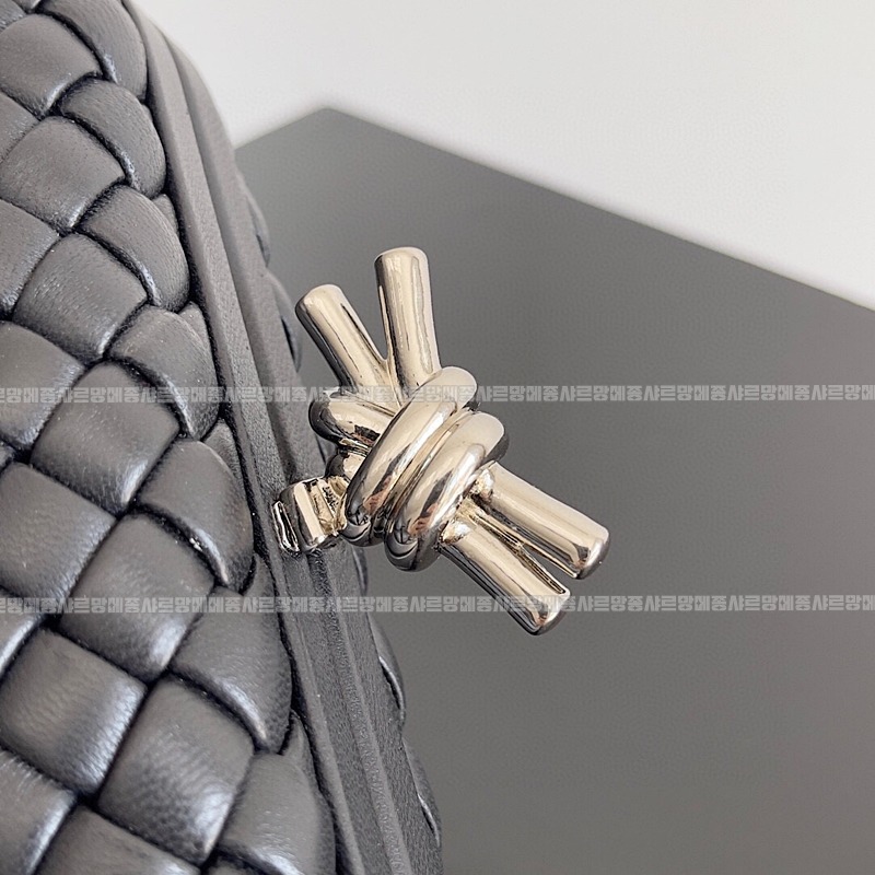 보테가베네타크노트백 20260214-164445-004루.jpg