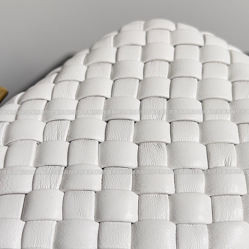 보테가베네타크노트백 20260214-164757-007루.jpg