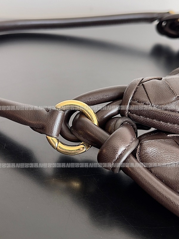 보테가베네타제멜리백 20260214-165815-003루.jpg