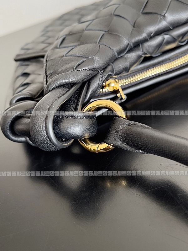 보테가베네타제멜리백 20260214-170206-003루.jpg