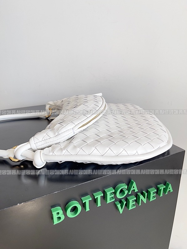 보테가베네타제멜리백 20260214-170844-001루.jpg