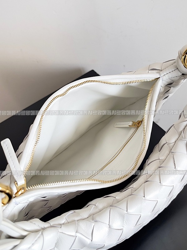 보테가베네타제멜리백 20260214-170844-002루.jpg