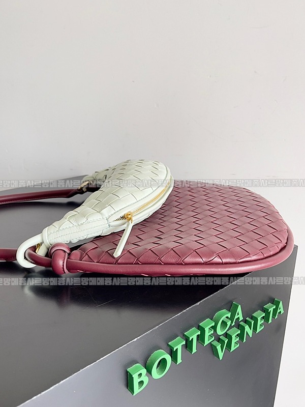 보테가베네타제멜리백 20260214-171523-001루.jpg