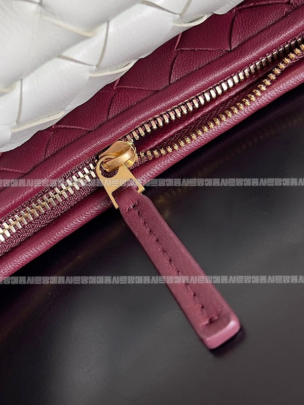 보테가베네타제멜리백 20260214-171523-004루.jpg