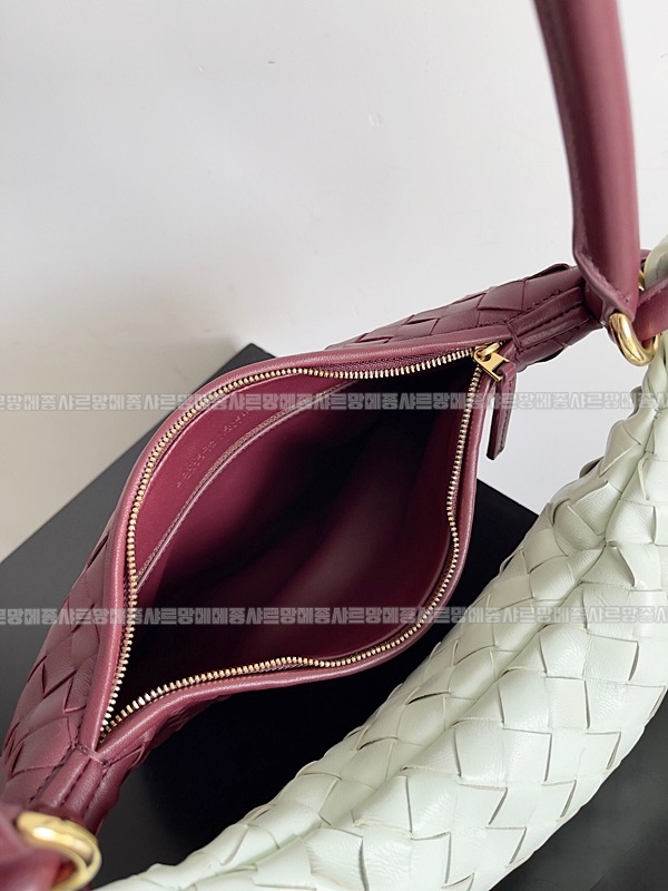 보테가베네타제멜리백 20260214-171524-008루.jpg