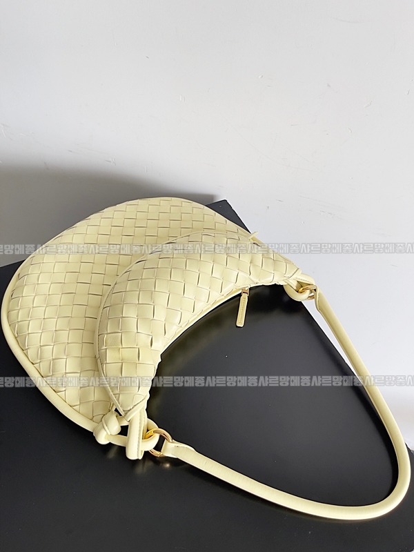 보테가베네타제멜리백 20260214-171714-009루.jpg