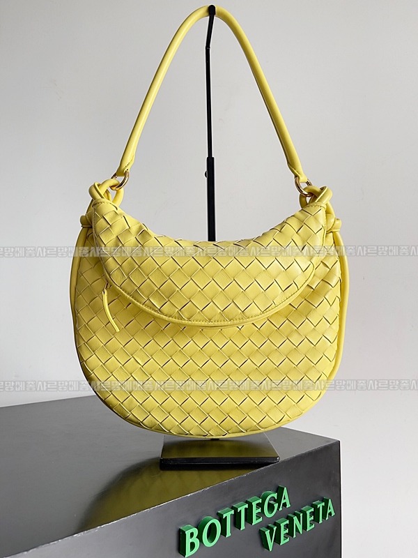 보테가베네타제멜리백 20260214-172043-001루.jpg