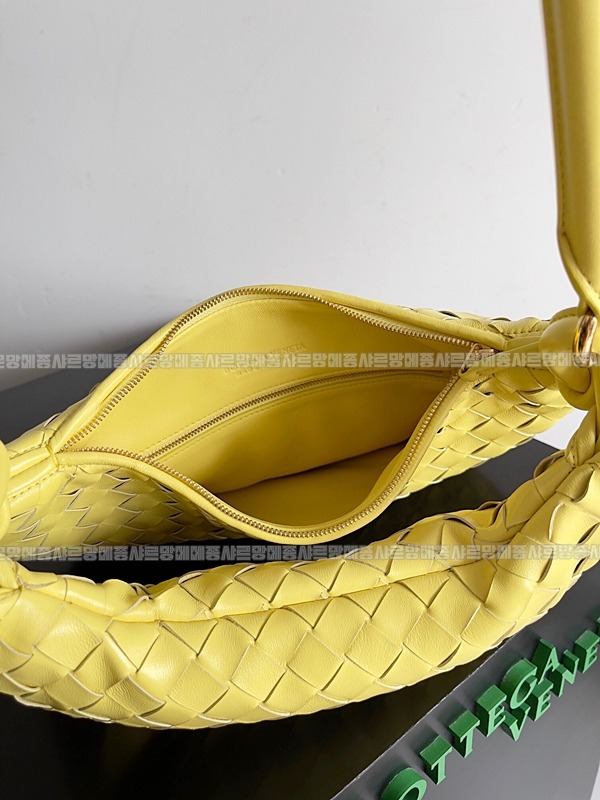 보테가베네타제멜리백 20260214-172044-009루.jpg