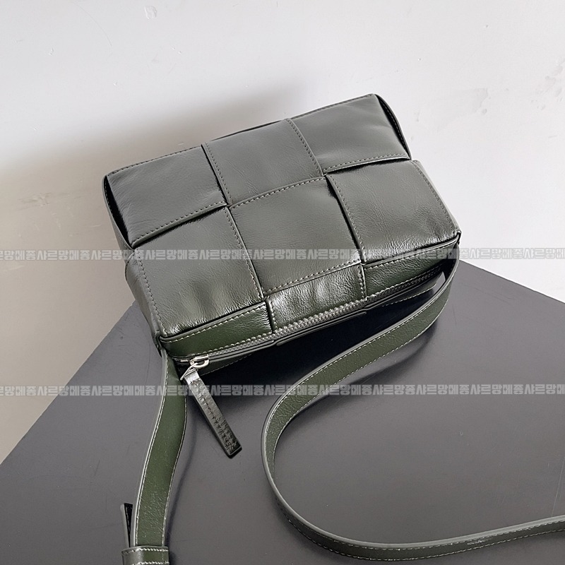 보테가베네타카세트백 20260215-100554-006루.jpg