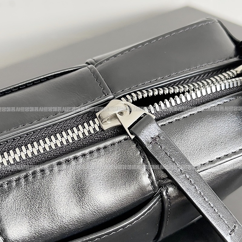 보테가베네타카세트백 20260215-100909-005루.jpg