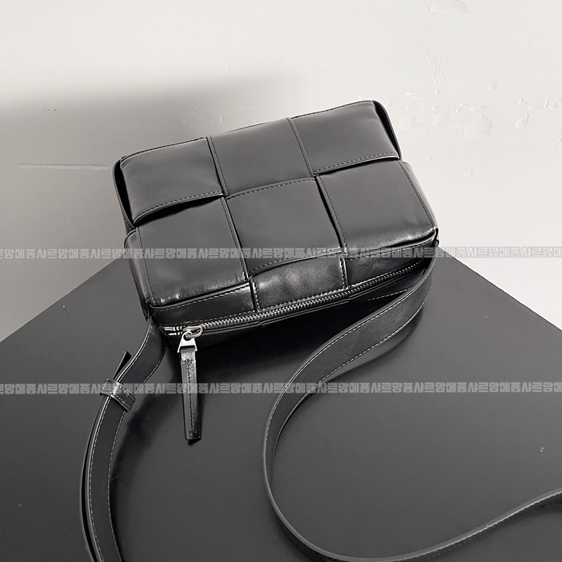 보테가베네타카세트백 20260215-100909-006루.jpg