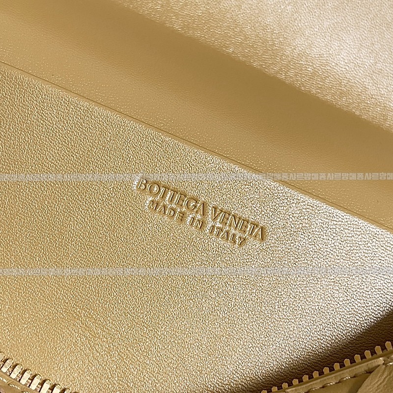 보테가베네타뱅뱅베네티케이스 20260215-103643-008루.jpg