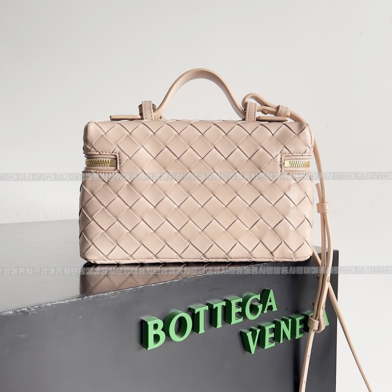 보테가베네타뱅뱅베네티케이스 20260215-104638-003루.jpg