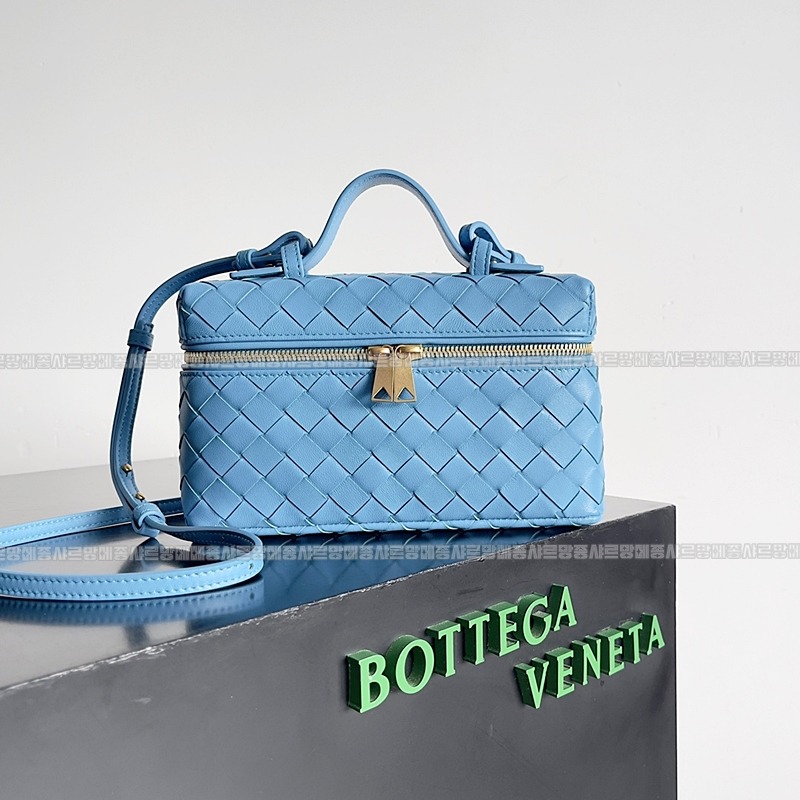 보테가베네타뱅뱅베네티케이스 20260215-105139-001루.jpg