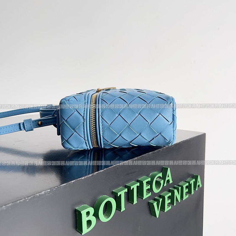 보테가베네타뱅뱅베네티케이스 20260215-105139-002루.jpg