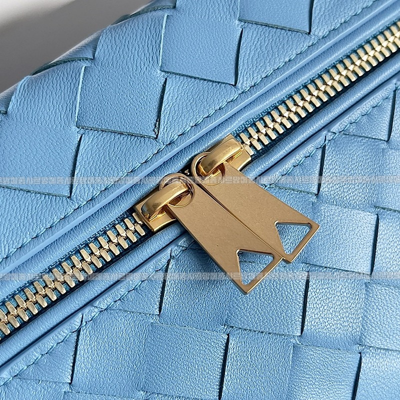 보테가베네타뱅뱅베네티케이스 20260215-105139-005루.jpg