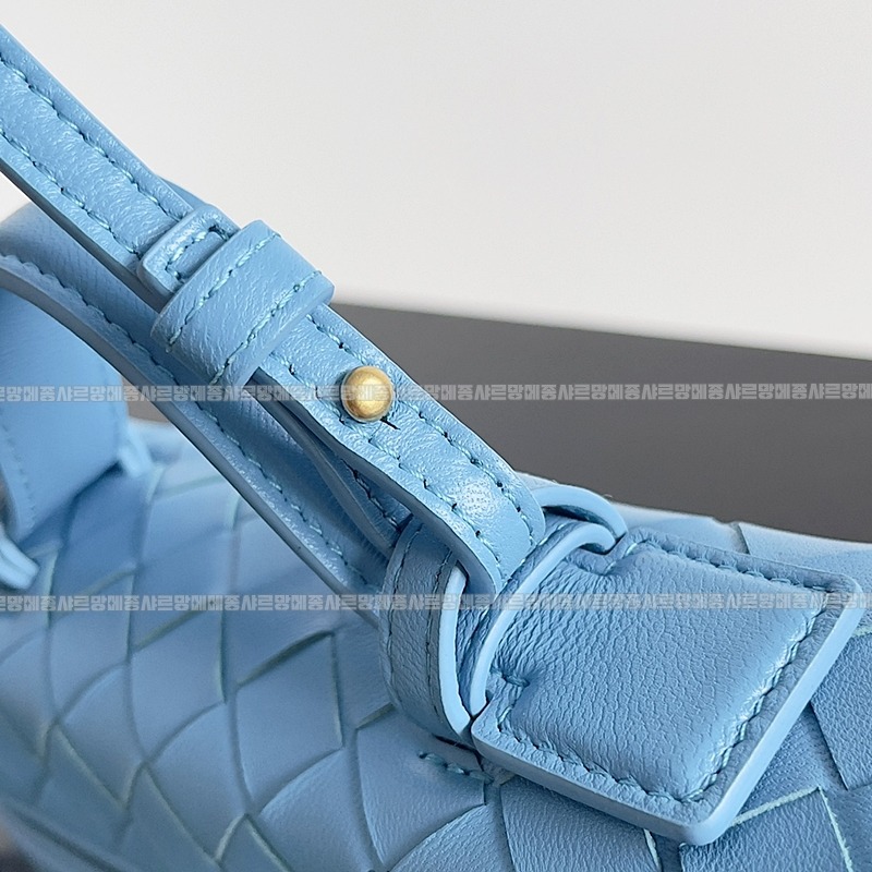 보테가베네타뱅뱅베네티케이스 20260215-105139-006루.jpg