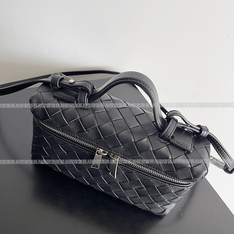 보테가베네타뱅뱅베네티케이스 20260215-105339-007루.jpg