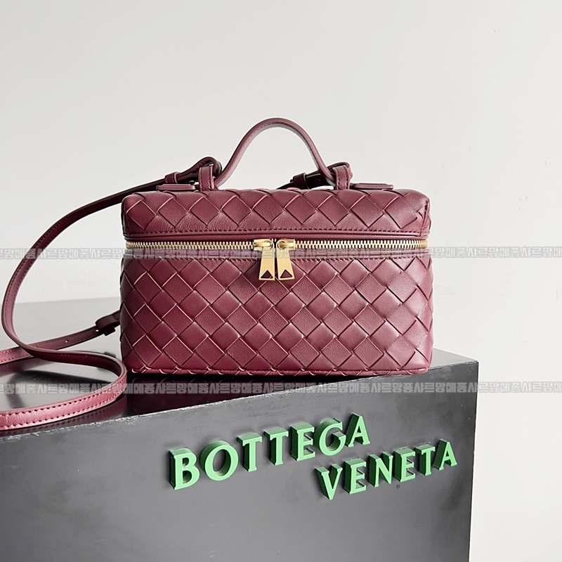 보테가베네타뱅뱅베네티케이스 20260215-105715-001루.jpg