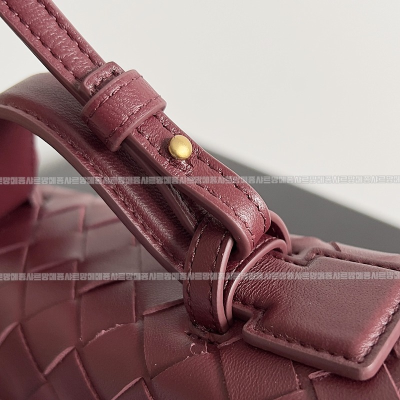 보테가베네타뱅뱅베네티케이스 20260215-105716-006루.jpg