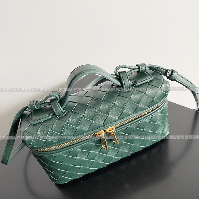 보테가베네타뱅뱅베네티케이스 20260215-110210-006루.jpg