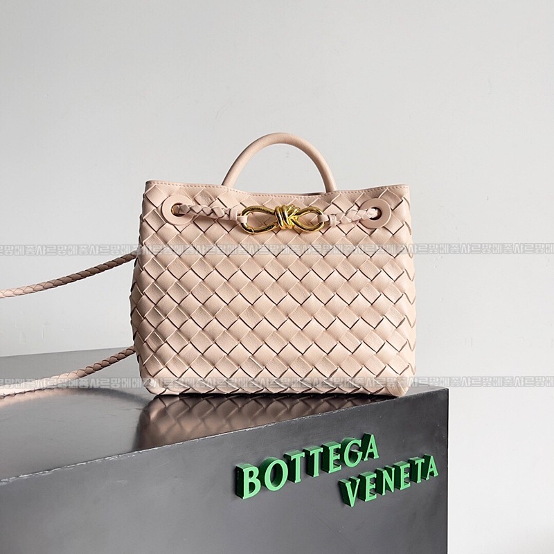 보테가베네타안디아모스몰 20260215-123159-001루.jpg