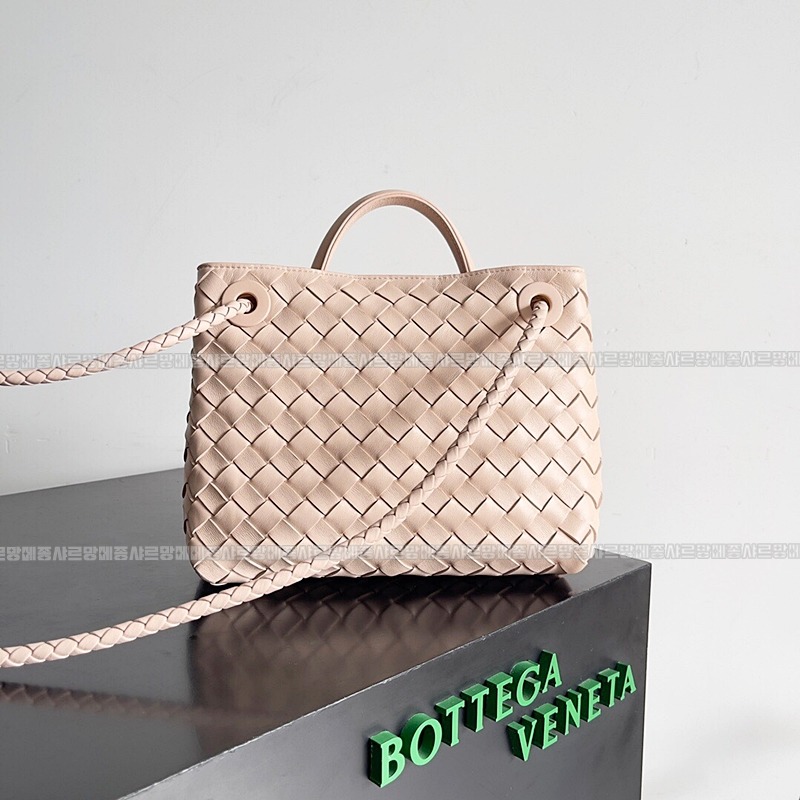 보테가베네타안디아모스몰 20260215-123159-002루.jpg