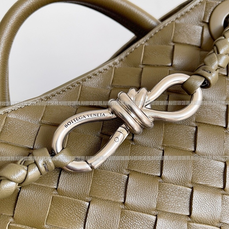 보테가베네타안디아모스몰 20260215-123358-004루.jpg