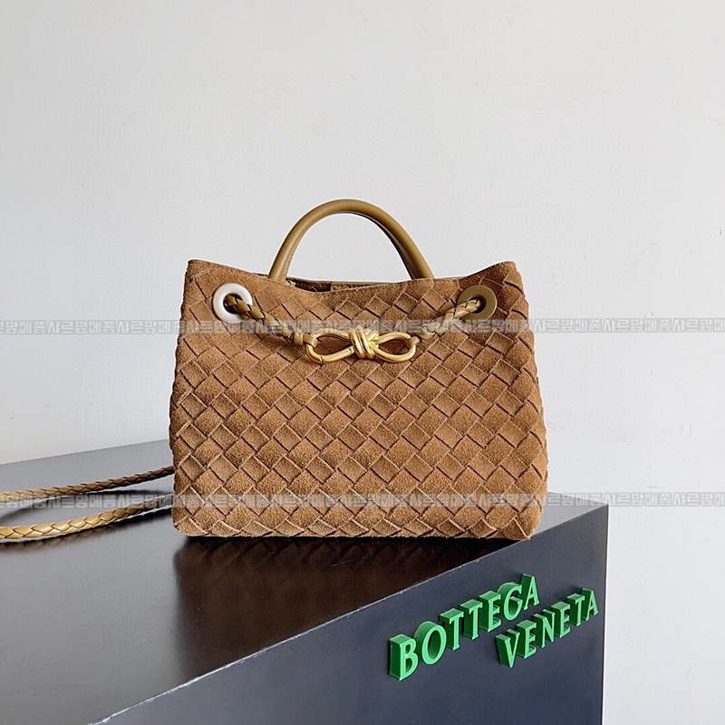 보테가베네타안디아모스몰 20260215-123557-001루.jpg