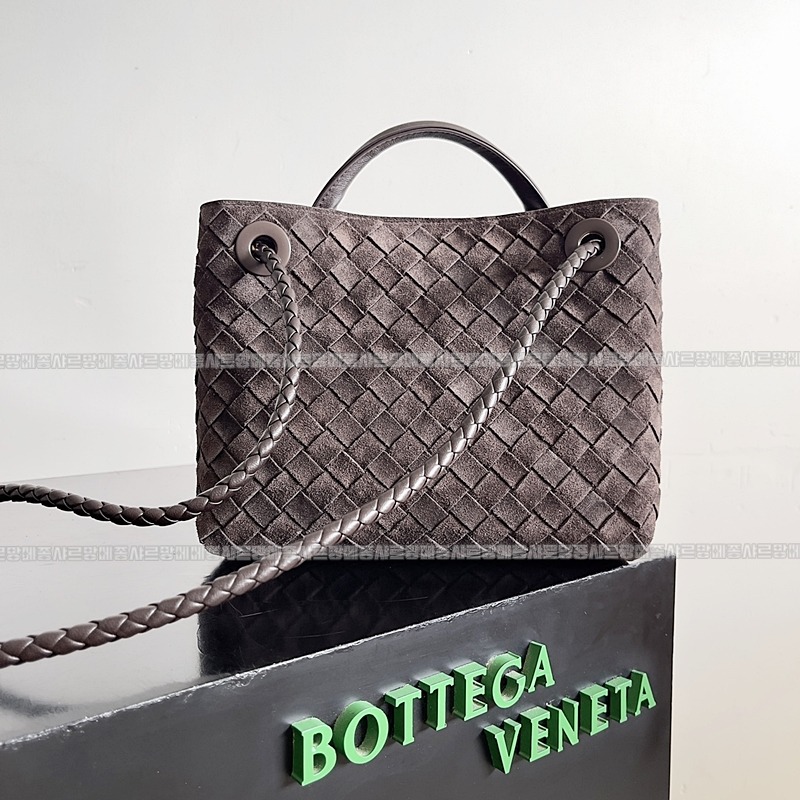 보테가베네타안디아모스몰 20260215-123813-003루.jpg