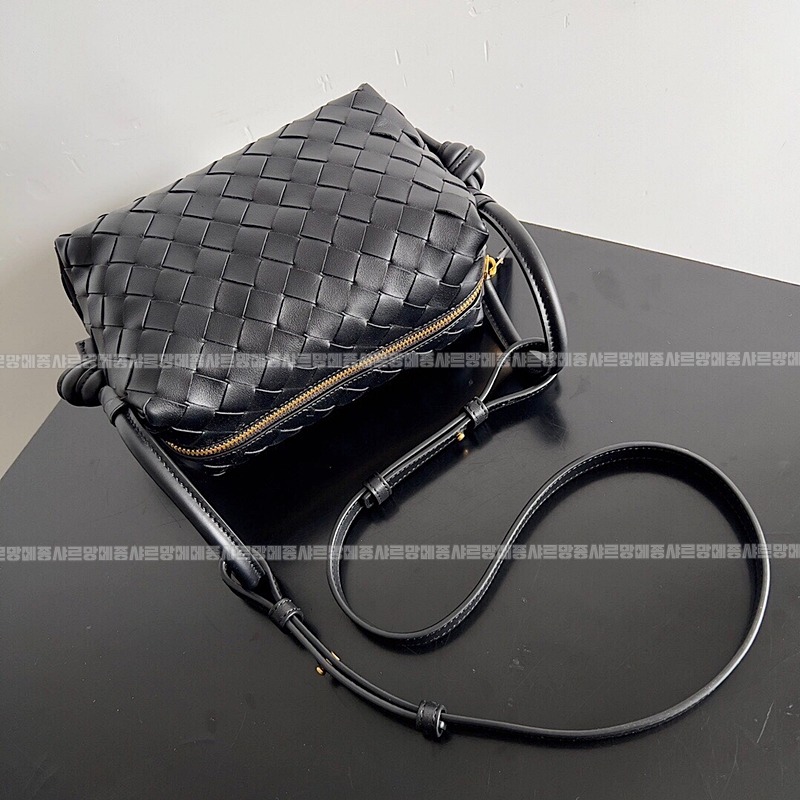 보테가베네타로프백 20260215-131540-003루.jpg