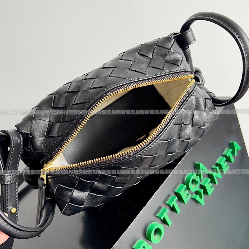 보테가베네타로프백 20260215-131540-007루.jpg