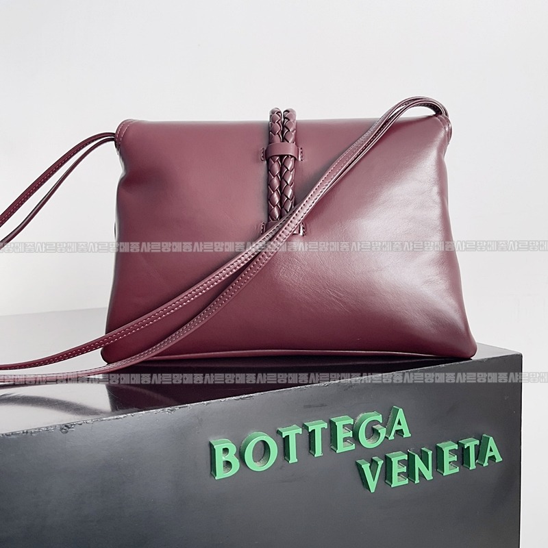 보테가베네타리베르타숄더백 20260215-134446-003루.jpg