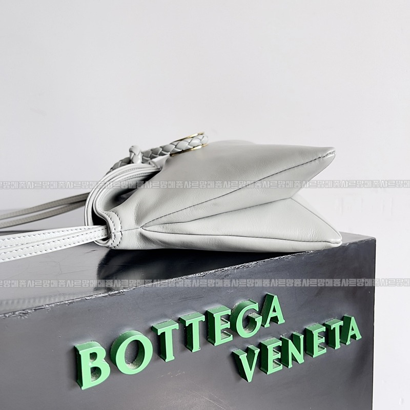 보테가베네타리베르타숄더백 20260215-134632-002루.jpg