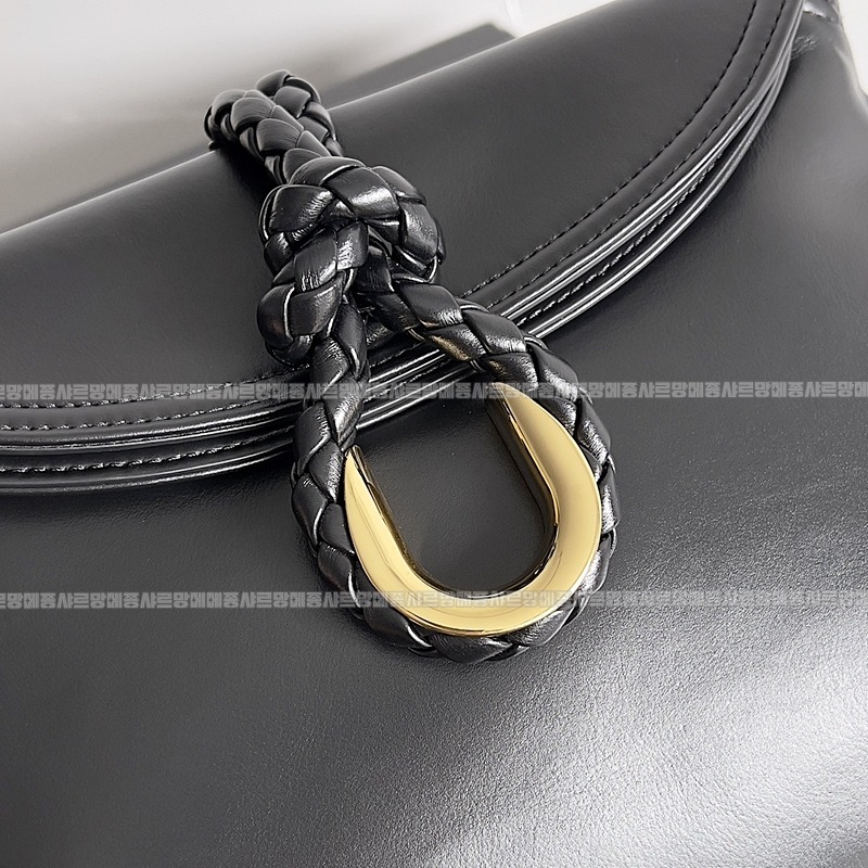 보테가베네타리베르타숄더백 20260215-134843-005루.jpg