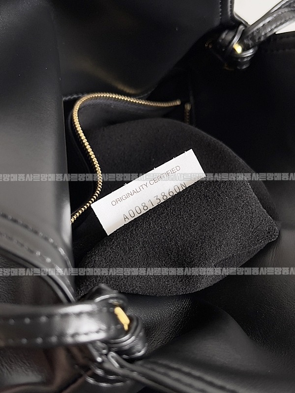 보테가베네타리베르타숄더백 20260215-134843-008루.jpg