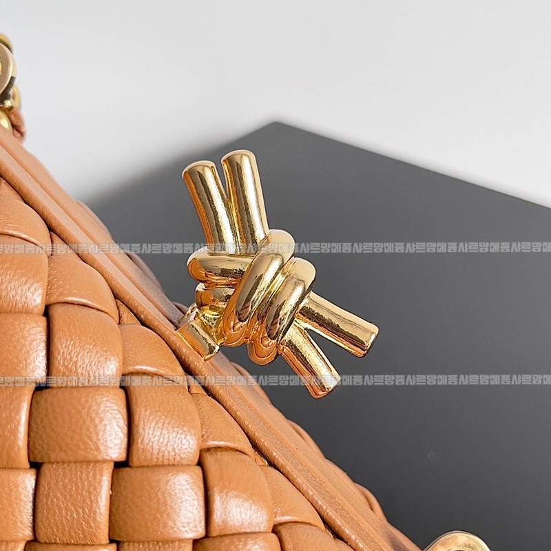 보테가베네타크노트백 20260215-154207-005루.jpg