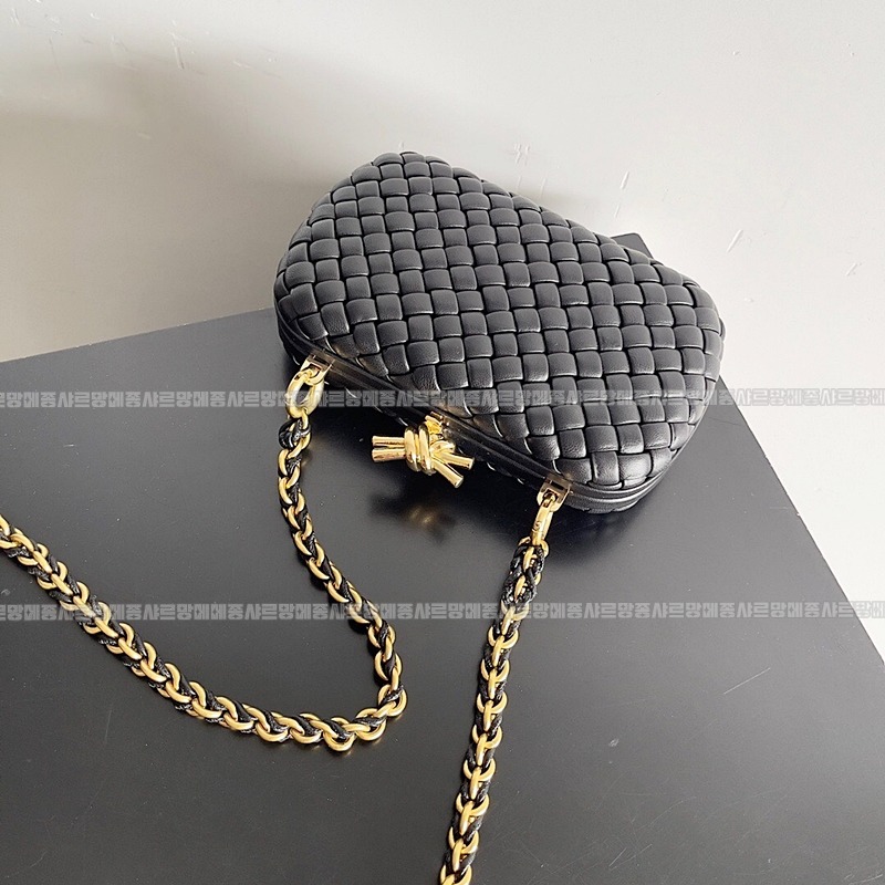 보테가베네타크노트백 20260215-154529-006루.jpg