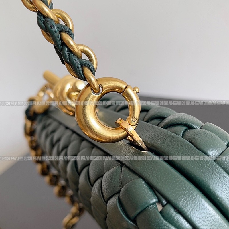 보테가베네타크노트백 20260215-154925-004루.jpg